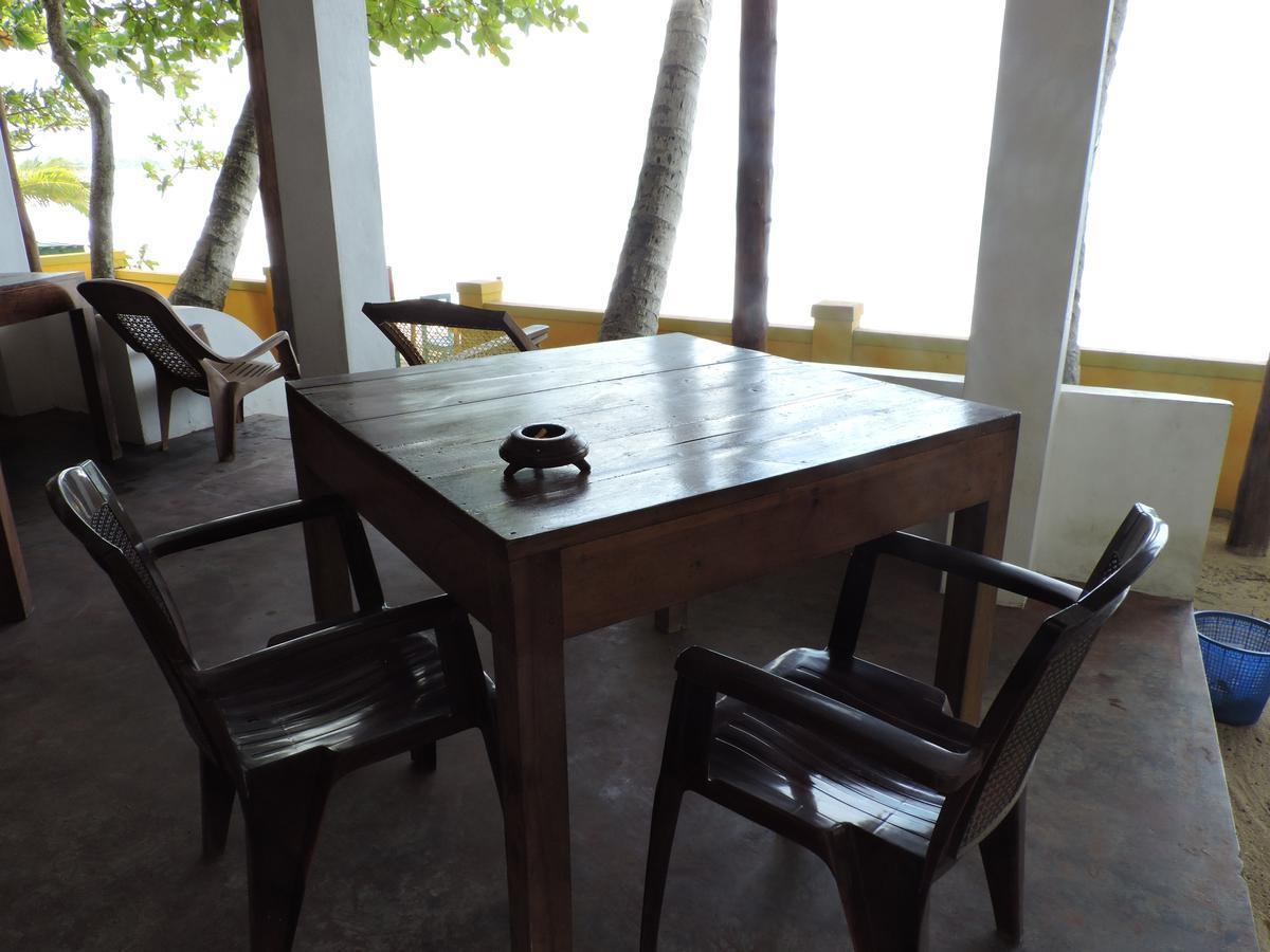 Reggae Zone Beach Resort Tangalle Exterior foto